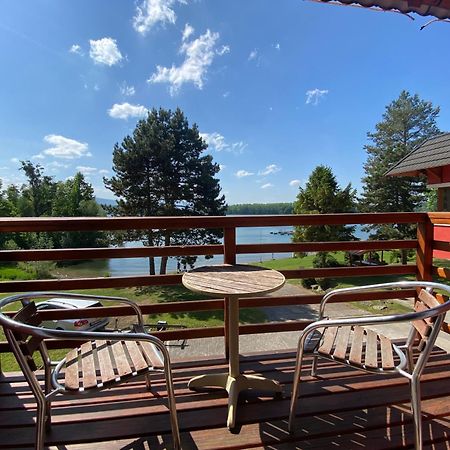 Apartman Majak U Zermanicke Prehrady Pitrov Buitenkant foto