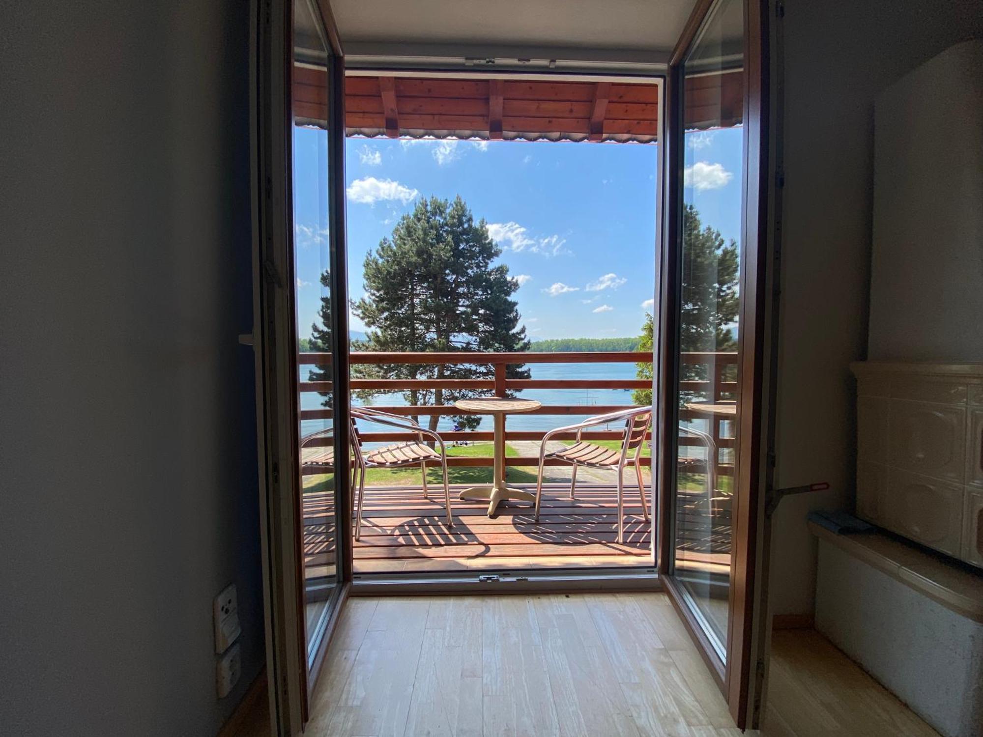 Apartman Majak U Zermanicke Prehrady Pitrov Buitenkant foto